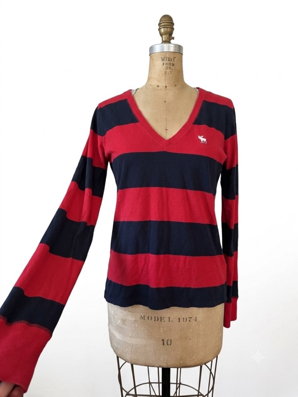 Vtg Y2K Abercrombie Fitch Top Sz L Red Stripe V Neck Bella Swan Emo Goth Preppy